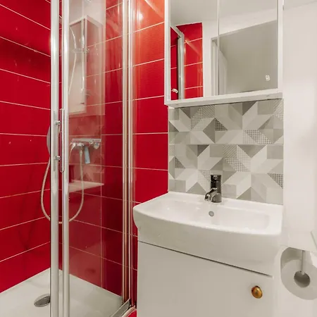 2p Duplex In The Heart Of