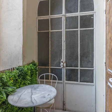 2p Duplex In The Heart Of Lägenhet Lyon